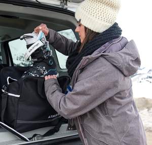 Échantillon gratuit Sac à dos de ski et de snowboard d'hiver à double usage de style 2025 pour hommes et femmes - Product Image 4