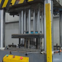 Pièces métalliques filées sur mesure et produites à partir de dessins, incluant des cônes en aluminium et en acier, et des produits emboutis en profondeur.