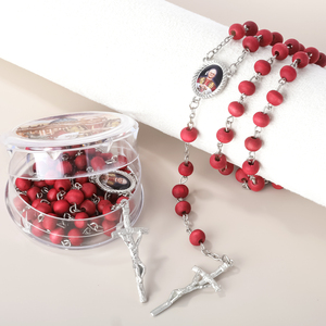 Chapelet catholique avec image du pape et croix perles en bois rouges chapelet de prière religieux parfait pour la prière de sacrement de baptême - Product Image 1