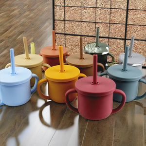 Taza de silicona sin BPA personalizada 2 en 1 sin derrames para bebés, taza de paja de grado alimenticio para entrenamiento infantil, taza de aperitivos para niños pequeños para bebés - Product Image 2