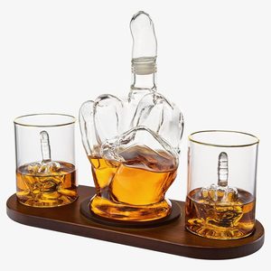 Regalos de dedo medio Novedad Juego de decantador de madera de caoba Regalo de mordaza divertido para adultos Copas de <span class=keywords><strong>vino</strong></span> de whisky con tapa para alguien que amas. - Product Image 2