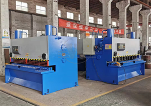 เครื่องตัดแผ่นโลหะไฮดรอลิก CNC คุณภาพดีที่สุด แบบกิลโยติน พร้อมคู่มือการใช้งาน ราคาประหยัด - Product Image 4