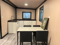 Conteneur préfabriqué pliant moderne en acier de 2 chambres à coucher Maison de toilette Villa extensible bon marché d'usine pour la salle de bains d'hôtel