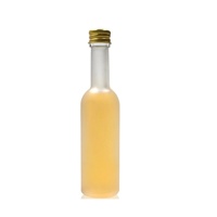 Botella de Vidrio Delgada y Cónica para Vino Helado o Jarabe, Diseño Alto y Elegante para Servir Vino de Postre y en Cafeterías
