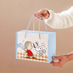 Nueva Taza de Cerámica de Snoopy con Tapa y Colgante de Snoopy, 37PML, Taza de Café de Dibujos Animados para Regalos de Oficina y Hogar - Product Image 4