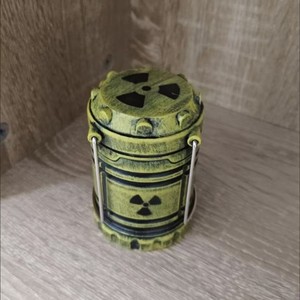 Iluminación novedosa, linterna en miniatura, miniaturas de simulación, luz LED verde, juguete de Halloween, regalo para amigos - Product Image 1