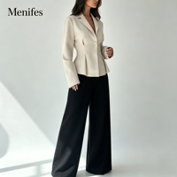 Blazer élégant beige pour femme, cintré à la taille, à bouton unique, revers cranté, manches longues, idéal pour le bureau ou les occasions décontractées