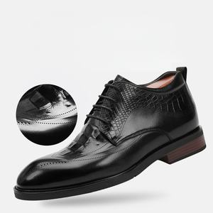 Chaussures en cuir très demandées, style anglais, brogues en cuir de vachette, chaussures Oxford formelles faites à la main pour hommes - Product Image 4