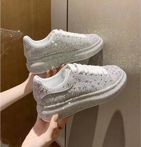 Chaussures élégantes et sportives tendance pour femmes, vêtements de soirée, baskets de style marche de haute qualité avec strass scintillants, boîte d'origine - Product Image 3