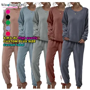 Conjunto de pijama de invierno de lujo cálido de lana esponjosa de dos piezas con logotipo bordado personalizado para mujer