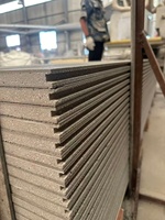 Panneau MGO non combustible en MgSO4 pur, résistant aux chocs, qualité professionnelle, poncé, pour maison conteneur, revêtement de sol stratifié, étanche