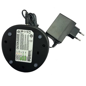 Chargeur Pmln519 220V 12V 1A pour talkies-walkies Gp328 338 340 360 - Product Image 5