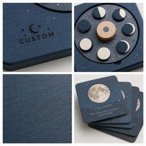 Disque d'apprentissage des phases lunaires en bois Montessori personnalisé, jeu d'astronomie sur le cycle lunaire pour enfants avec cartes éducatives sur l'espace - Product Image 4