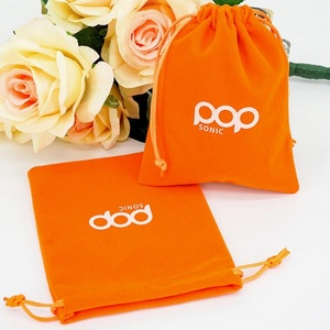 Bolsa de Almacenamiento con Cordón de Terciopelo Sellada, Ecológica y Duradera de 10x15cm para Auriculares, Joyas, Baterías Externas - Product Image 6
