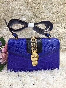 Sac à rabat en cuir de crocodile noir pour femme avec bandoulière à boucle chaîne dorée, élégant sac à main bandoulière - Product Image 3