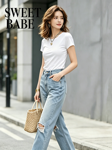 SWEET <span class=keywords><strong>BABE</strong></span> <span class=keywords><strong>Jean</strong></span> en denim déchiré à taille haute et coupe droite pour femme - <span class=keywords><strong>Jean</strong></span> bleu clair délavé avec un style vintage pour un usage décontracté - Product Image 1