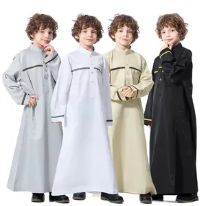 Robe musulmane saoudienne et arabe pour garçons Dishdasha Kids Abaya Kaftan Prayer Islam Clothing Long Sleeve Thobe Middle East Teenage Dress Dubai