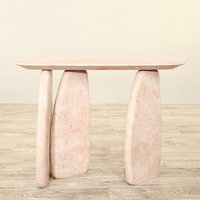 Table console en marbre travertin blanc minimaliste moderne avec base trépied en pierre naturelle à trois pieds