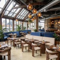 Ensemble table et chaises de restaurant en bois massif au design moderne et luxueux pour restaurant commercial, hôtel ou café – Caractéristique durable
