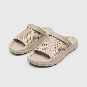 Sandalias individuales bordadas para hombre, impermeables y antideslizantes, negras, para uso en exteriores, verano 2026 - Product Image 2