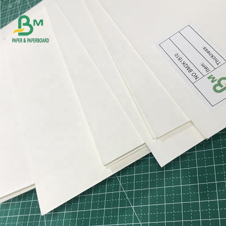 MOON Papier à Rouler Rose Combustion Lente 1 1/4 - 2000 Feuilles Ultra Fines 14g/m² - 77x44mm