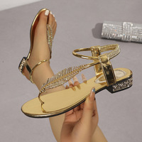 Nouvelles sandales d'été pour femmes, vente en gros, haute qualité, courtes, avec strass, couleur dorée, pour robe
