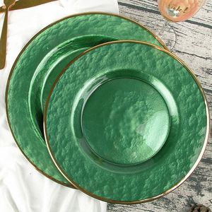 Vente en gros vrac 2023 Cuisine et table Nouvelle <span class=keywords><strong>assiette</strong></span> de luxe <span class=keywords><strong>bleu</strong></span> vert Assiettes de présentation en <span class=keywords><strong>verre</strong></span> vert avec bord doré pour table de mariage - Product Image 1