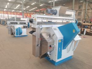 Machine à granulés de haute qualité 55kw <span class=keywords><strong>HKJ</strong></span> 320 2-4T/H, pelletiseur, acier inoxydable, neuf, pour l'alimentation animale, l'alimentation des volailles, l'usine de granulés - Product Image 3