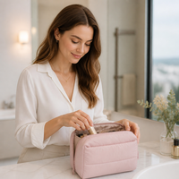 Bolsa de Aseo Impermeable Acolchada Rosa Pálido con Logotipo Personalizado, Bolsa de Cosméticos de Viaje de Gran Capacidad para Mujer, de Nailon y Poliéster Suave