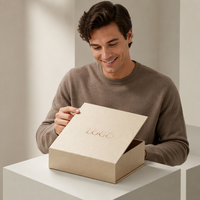 Boîte cadeau personnalisée de luxe beige avec fermeture magnétique et logo sur mesure