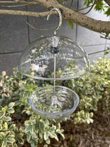 Alimentador pendurado exterior do pássaro do ferro leve portátil com a parte superior arredondada durável da abóbada e o armazenamento do alimento - Product Image 6