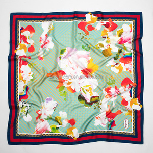 <span class=keywords><strong>Foulard</strong></span> <span class=keywords><strong>in</strong></span> <span class=keywords><strong>Seta</strong></span> Ingrosso Cina, Stampa Digitale Personalizzata, Design Proprio, Sciarpa <span class=keywords><strong>in</strong></span> <span class=keywords><strong>Seta</strong></span> per Donne - Product Image 2