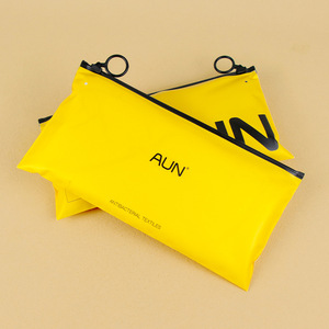 Sacs en <span class=keywords><strong>plastique</strong></span> biodégradables UniOne avec logo personnalisé, pour emballer des soutiens-gorge, des culottes, des sous-vêtements thermiques, avec fermeture éclair circulaire - Product Image 5