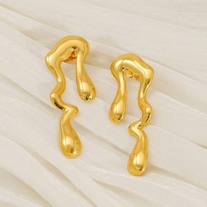Geometric Wave Design Gold Plated Stud Earrings 18K Zinc Alloy Fashion Earrings - Product Image 4