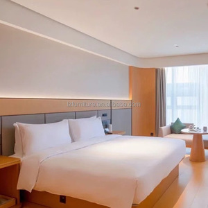 Ensemble de chambre d'hôtel commercial : Cadre de lit double en bois avec tête de lit intégrée pour projets hôteliers économiques - Product Image 6