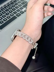 Luxury Sparkle 3D Diamond Titanium Alloy Series Correa de reloj de repuesto para <span class=keywords><strong>Apple</strong></span> iWatch Bands 9 8 7 6 5 4 3 2 1 SE <span class=keywords><strong>SE2</strong></span> - Product Image 6