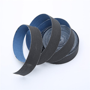 Rollo de papel de lija abrasivo de óxido de aluminio de gran oferta, rollo de tela de <span class=keywords><strong>esmeril</strong></span> <span class=keywords><strong>para</strong></span> madera y metal - Product Image 1
