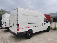 Nouveau design toit haut Dongfeng ev cargo van 11.68 cbm cargo body diesel cargo van bus