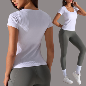Nuovo Logo personalizzato a coste sport a maniche corte t-shirt da donna sottile con collo quadrato sportivo Top Yoga con imbottito - Product Image 1