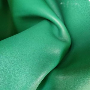 Penjualan Langsung Pabrik Kulit Sapi Asli Bertekstur Anti-Pil dengan Pola Geometris Abstrak Lembaran Besar untuk Furnitur Sofa - Product Image 4