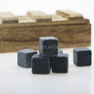 IWINSTONE Whisky de regalo Set de 6 <span class=keywords><strong>Natural</strong></span> de <span class=keywords><strong>esteatita</strong></span> de granito y escalofriante rocas con elegante caja - Product Image 5