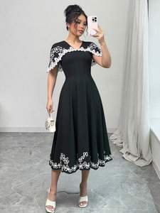 ชุดเดรสชายหาดฤดูร้อนสำหรับผู้หญิง ลายดอกไม้ปัก คอวีลึก เอวยางยืด ยาว - Product Image 5