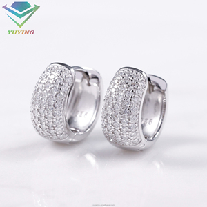 Boucles d'oreilles créoles 5 rangs en argent 925 plaqué or 18 carats, serties de moissanite VVS certifiée GRA, taille brillant rond, style hip-hop unisexe - Product Image 3