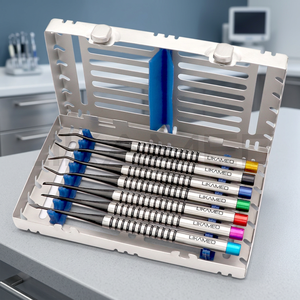 ชุดเครื่องมือผ่าตัดทางทันตกรรม LIKAMED 7 ชิ้น ด้ามจับแบบ Ergonomic พร้อมลายกันลื่น เครื่องมือแบบใช้มือ สีเงิน ระดับ Class I ได้รับการรับรองจาก TUV ขนาด 30 จุดยึด - Product Image 4