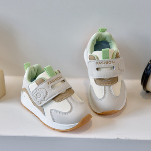 Nouvelles chaussures <span class=keywords><strong>de</strong></span> sport tendance 2026 pour garçons, style décontracté, baskets blanches polyvalentes - Product Image 4