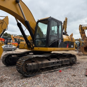 Excavatrice sur chenilles d'occasion CAT 329D2L, 29 tonnes, parfaite pour le creusement de fossés, le défrichement de terres, les fondations et les travaux de terrassement à grande échelle, en vente - Product Image 2