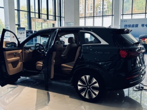 DFSK E5 PLUS Suv chinois hybride nouvelle énergie Auto passager voitures neuves moteur 1.5L autonomie électrique pure de 165km - Product Image 3