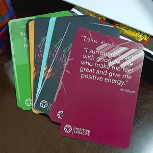 Supporto di supporto per carte da gioco per affermazione di auto-cura ispiratrice con stampa personalizzata per messa a fuoco di salute mentale positiva per carte da gioco - Product Image 6