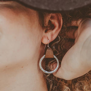 Faux Leather Earrings Stylish New Geometric <b>Sand</b> <b>Silver</b> Leather Pendant Earrings for Women Uionen 880 - Product Image 2