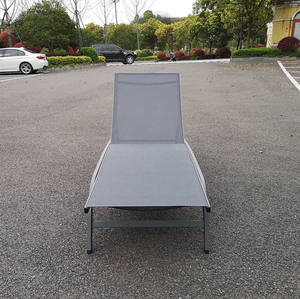 Uplion Chaise de plage en aluminium pour l'extérieur Lit de détente avec roues Chaise longue pour piscine - Product Image 3